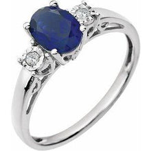 Load image into Gallery viewer, Peridot & .04 CTW Diamond Ring