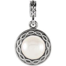 Load image into Gallery viewer, Freshwater Cultured Pearl Pendant