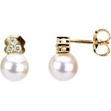 Load image into Gallery viewer, Accented Pearl Earrings