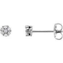 Load image into Gallery viewer, 1/10 CTW Diamond Earrings