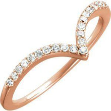 Load image into Gallery viewer, 1/6 CTW Diamond V Ring