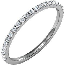 Load image into Gallery viewer, 1/4 CTW Diamond Band