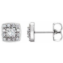 Load image into Gallery viewer, 1/2 CTW Diamond Earrings