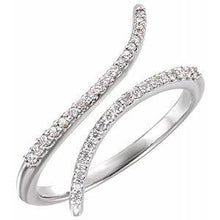 Load image into Gallery viewer, 1/6 CTW Diamond Ring