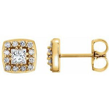 Load image into Gallery viewer, 1/2 CTW Diamond Earrings