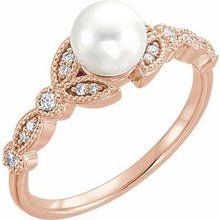 Load image into Gallery viewer, Freshwater Pearl & 1/10 CTW Diamond Leaf Ring