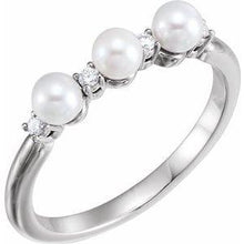Load image into Gallery viewer, Freshwater Cultured Pearl & .05 CTW Diamond Ring