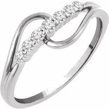 Load image into Gallery viewer, 1/5 CTW Diamond Ring