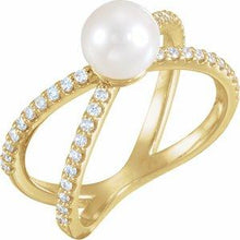 Load image into Gallery viewer, Freshwater Cultured Pearl & 1/3 CTW Diamond Ring