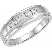 Load image into Gallery viewer, 1/6 CTW Diamond Band