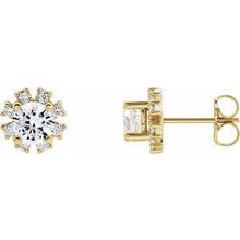 Load image into Gallery viewer, 1/2 CTW Diamond Earrings