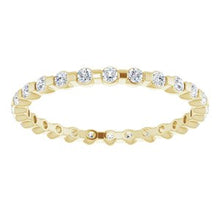 Load image into Gallery viewer, Mozambique Garnet Cross Earrings