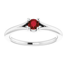 Load image into Gallery viewer, Mozambique Garnet Youth Solitaire Ring