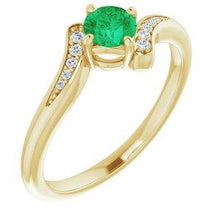 Load image into Gallery viewer, Chatham® Created Emerald & .04 CTW Diamond Ring