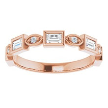 Load image into Gallery viewer, /Rose Heart Rope Ring with Cross