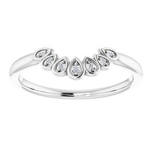 Load image into Gallery viewer, 23 mm Hollow Face of Jesus (Ecce Homo) Pendant