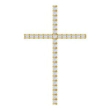 Load image into Gallery viewer, 1/4 CTW Diamond Cross Pendant