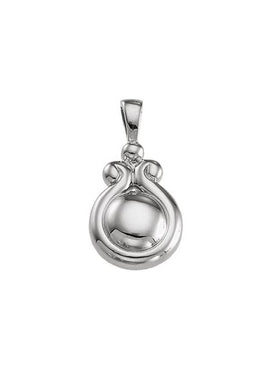 14K White Gold Vintage-Inspired Pendant