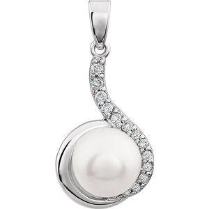 Freshwater Cultured Pearl & 1/8 CTW Diamond Pendant