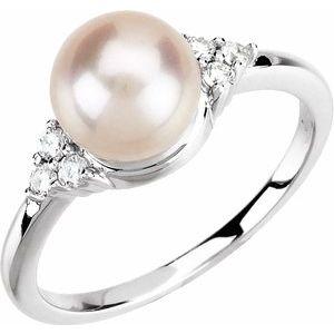 7.5-8 mm Freshwater Cultured Pearl & 1/8 CTW Diamond Ring