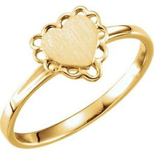 Load image into Gallery viewer, 7x6 mm Heart Signet Ring
