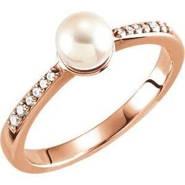 8 mm Pearl & .08 CTW Diamond Ring