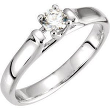 Load image into Gallery viewer, 1/2 CTW Diamond Solitaire Engagement Ring

