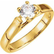 Load image into Gallery viewer, 1/2 CTW Diamond Solitaire Engagement Ring
