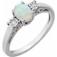 Load image into Gallery viewer, Peridot &amp; .04 CTW Diamond Ring
