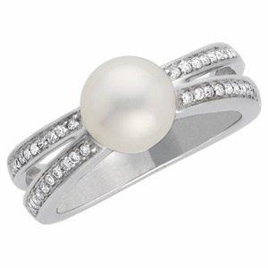 Freshwater Cultured Pearl & 1/5 CTW Diamond Ring