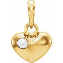 Load image into Gallery viewer, Freshwater Cultured Pearl Heart Pendant
