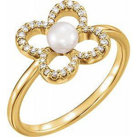 Freshwater Cultured Pearl & 1/6 CTW Diamond Ring