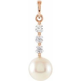 Freshwater Cultured Pearl & 1/4 CTW Diamond Pendant