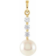 Load image into Gallery viewer, Freshwater Cultured Pearl &amp; 1/4 CTW Diamond Pendant
