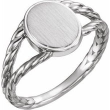 Load image into Gallery viewer, 11x9 mm Oval Rope Signet Ring
