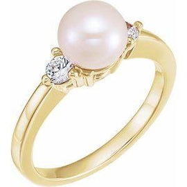 Akoya Cultured Pearl & 1/6 CTW Diamond Ring
