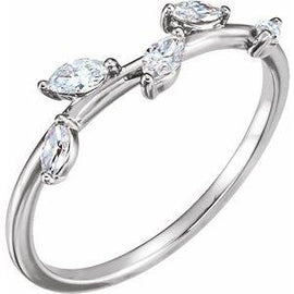 1/4 CTW Diamond Leaf Ring