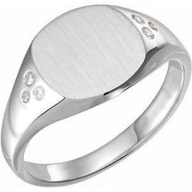 .05 CTW Diamond 10.87x10.26 mm Oval Signet Ring