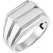 Load image into Gallery viewer, 15.7x13.3 mm Rectangle Grooved Signet Ring
