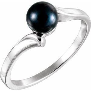 Solitaire Pearl Ring