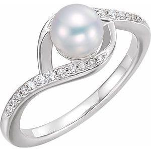 Freshwater Cultured Pearl & 1/8 CTW Diamond Ring