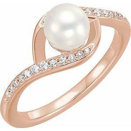 Freshwater Cultured Pearl & 1/8 CTW Diamond Ring