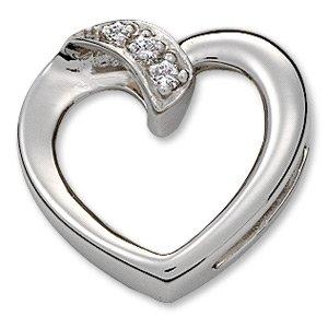 .03 CTW Diamond Heart Pendant
