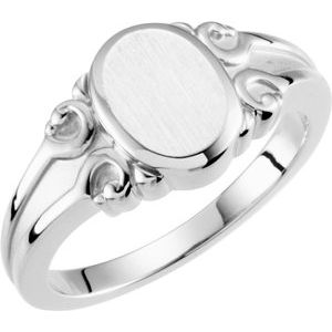 9.7x8 mm Oval Signet Ring