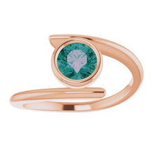 Load image into Gallery viewer, Chatham&amp;reg Created Alexandrite Ring
