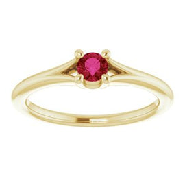 Mozambique Garnet Youth Solitaire Ring
