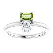 Load image into Gallery viewer, Peridot Sapphire Ring
